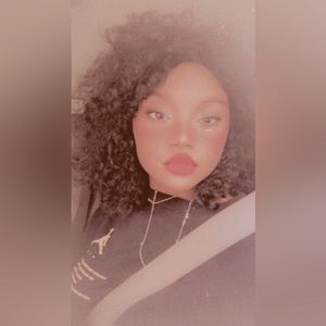 Meet your Posher, Sanai